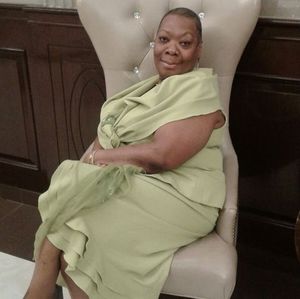 Meet your Posher, Loretta